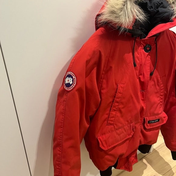 Womens Chilliwack Bomber Canada Goose red coat jacket Large - Picture 2 of 7
